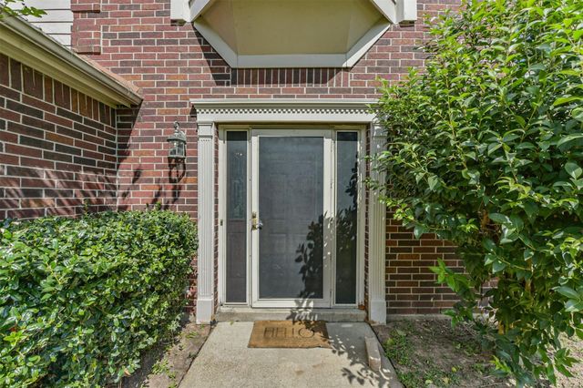 7063 River Garden Drive, Houston, TX 77095