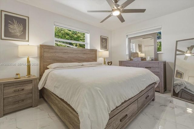 120 W 50th St, Hialeah, FL 33012