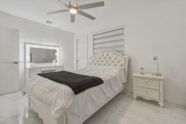120 W 50th St, Hialeah, FL 33012