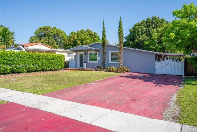 120 W 50th St, Hialeah, FL 33012