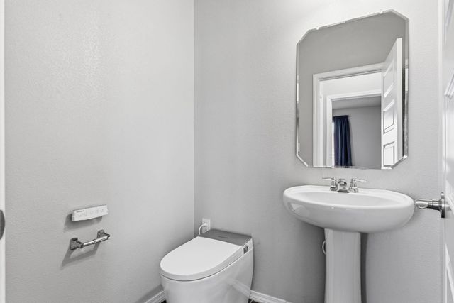 3513 Llano Vista Loop NE, Rio Rancho, NM 87124