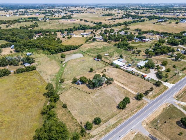8797 FM 2450, Sanger, TX 76266