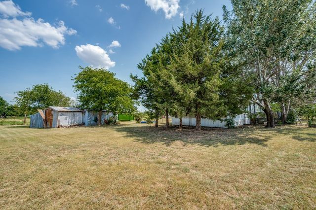 8797 FM 2450, Sanger, TX 76266