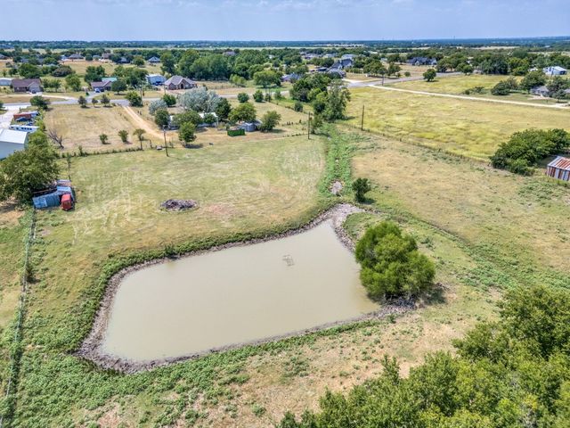 8797 FM 2450, Sanger, TX 76266
