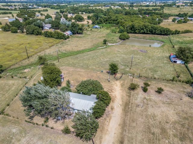 8797 FM 2450, Sanger, TX 76266