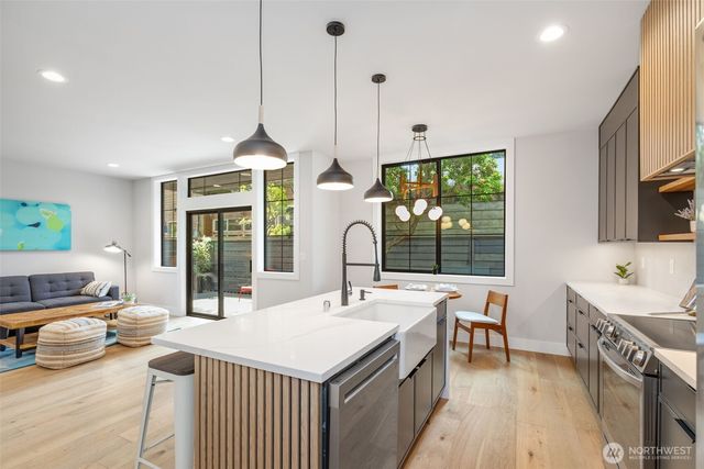 12713 4th Avenue NW, Seattle, WA 98177