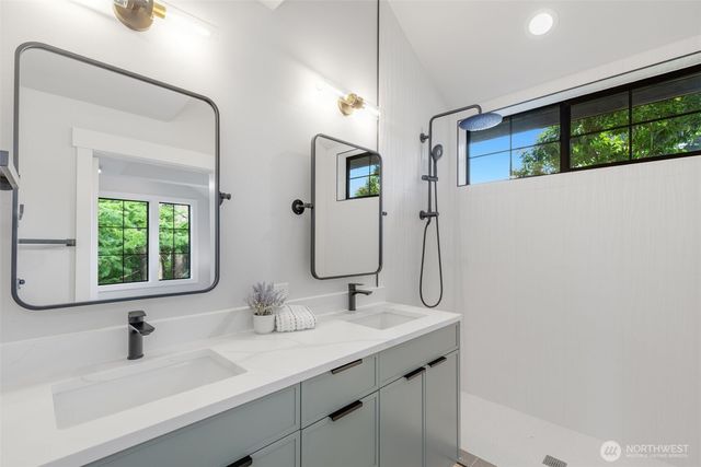 12713 4th Avenue NW, Seattle, WA 98177