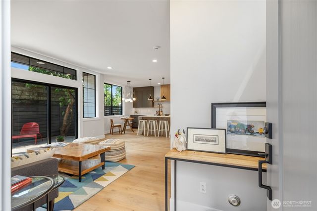12713 4th Avenue NW, Seattle, WA 98177