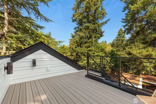 12713 4th Avenue NW, Seattle, WA 98177