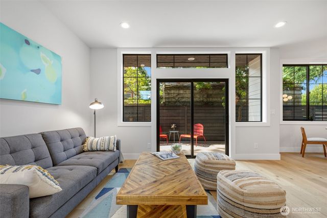 12713 4th Avenue NW, Seattle, WA 98177