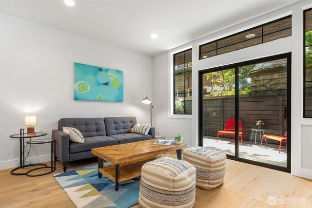 12713 4th Avenue NW, Seattle, WA 98177