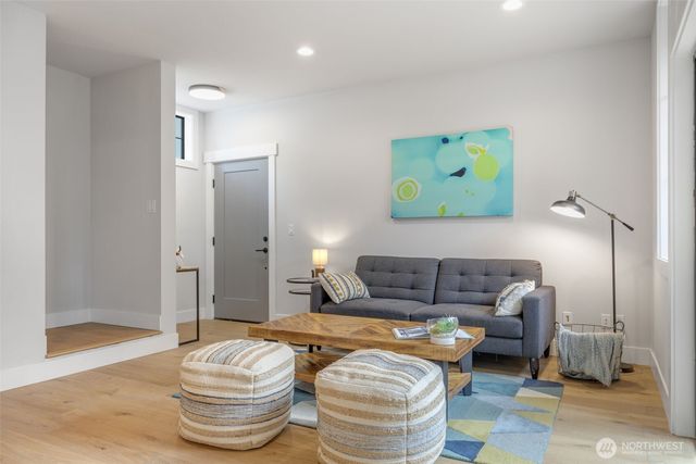 12713 4th Avenue NW, Seattle, WA 98177