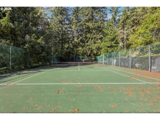 7544 Sw BARNES Rd C, Portland, OR 97225