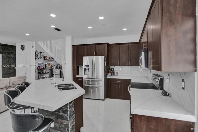 10231 SW 227th Ln, Cutler Bay, FL 33190