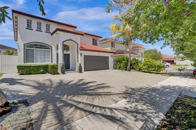 10231 SW 227th Ln, Cutler Bay, FL 33190