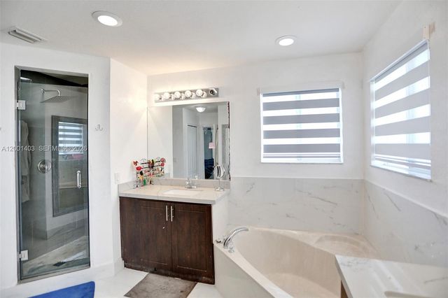 10231 SW 227th Ln, Cutler Bay, FL 33190