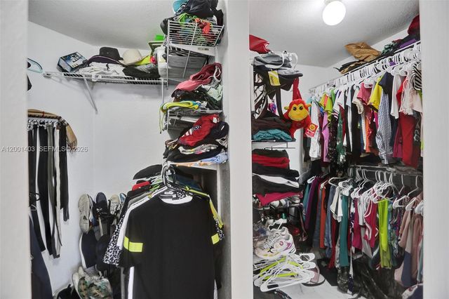 10231 SW 227th Ln, Cutler Bay, FL 33190