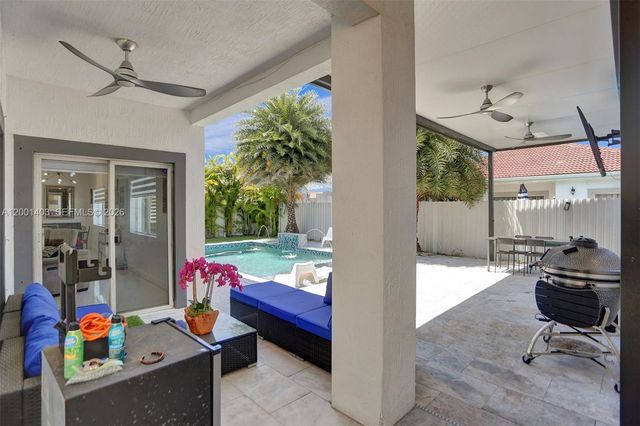 10231 SW 227th Ln, Cutler Bay, FL 33190