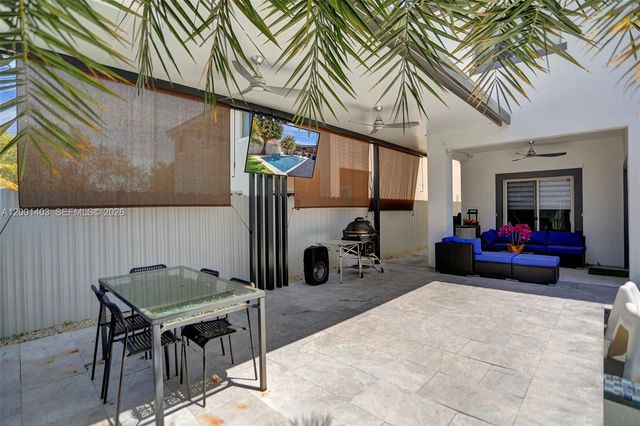 10231 SW 227th Ln, Cutler Bay, FL 33190