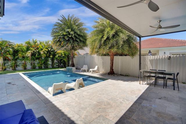 10231 SW 227th Ln, Cutler Bay, FL 33190