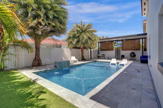 10231 SW 227th Ln, Cutler Bay, FL 33190