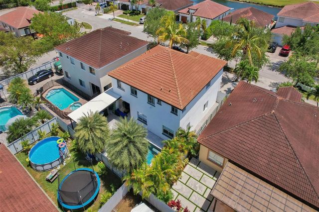 10231 SW 227th Ln, Cutler Bay, FL 33190