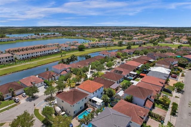 10231 SW 227th Ln, Cutler Bay, FL 33190