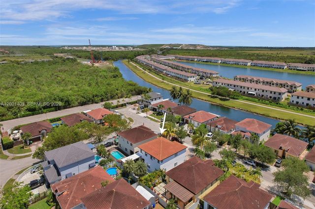 10231 SW 227th Ln, Cutler Bay, FL 33190