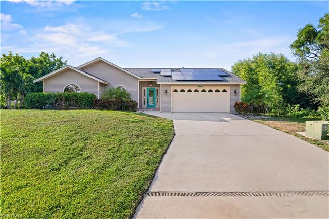 4539 Pine Village CT, St. James City, FL 33956