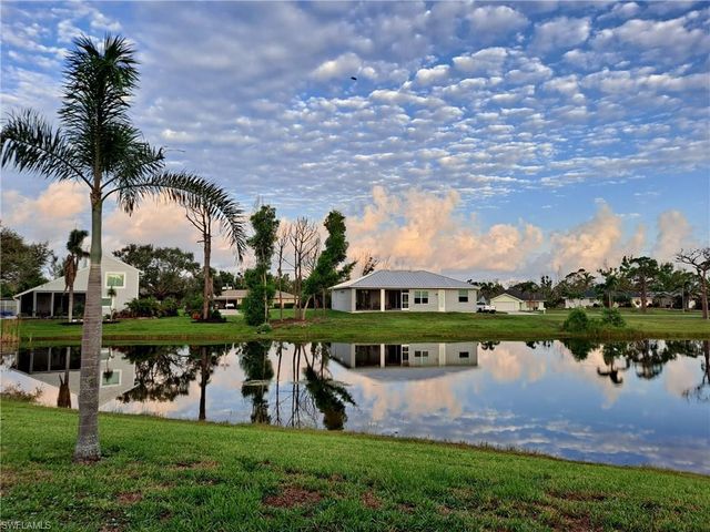 4539 Pine Village CT, St. James City, FL 33956