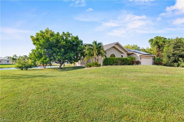 4539 Pine Village CT, St. James City, FL 33956