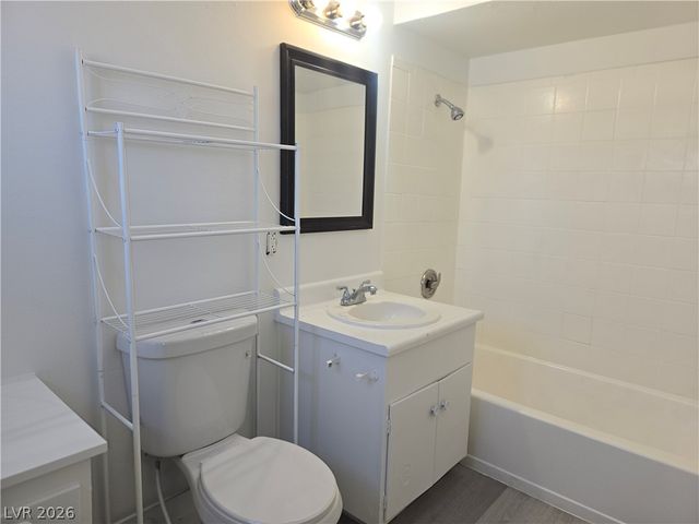 2937 Stewart Avenue 3, Las Vegas, NV 89101