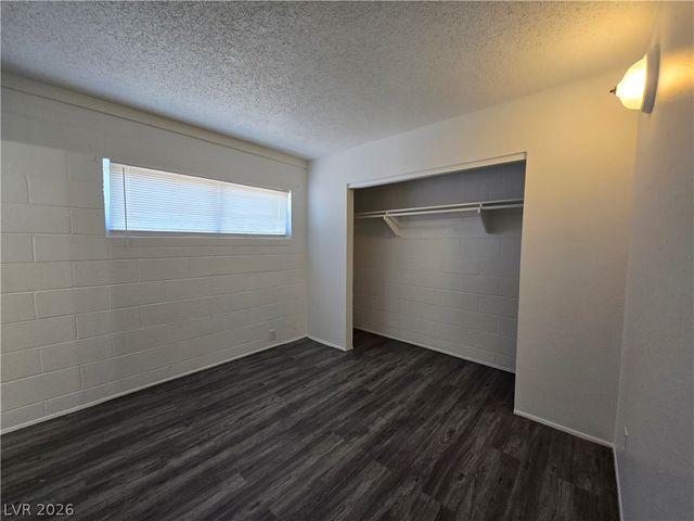 2937 Stewart Avenue 3, Las Vegas, NV 89101