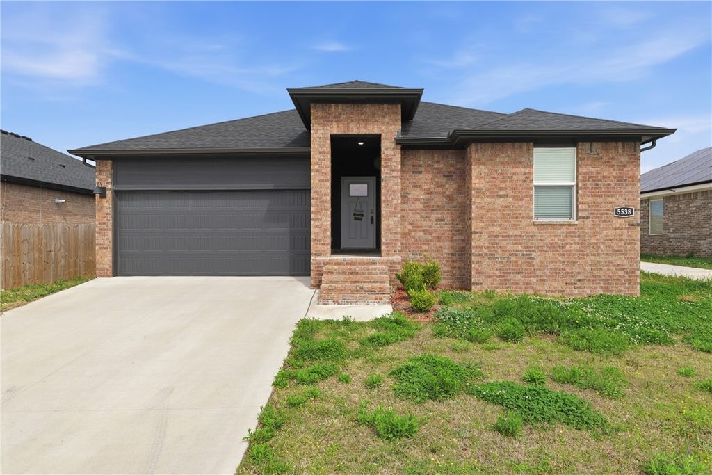 5538 Selah Street, Springdale, AR 72764
