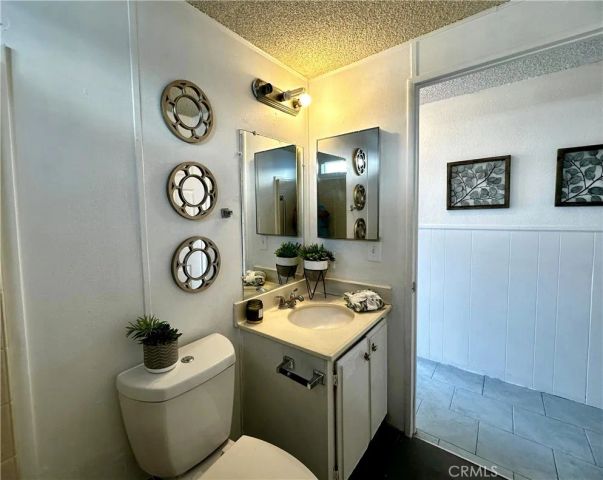 706 W. Romneya Dr., Anaheim, CA 92801