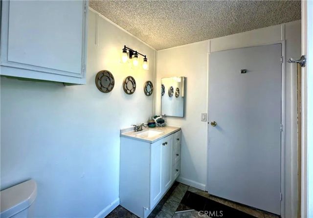 706 W. Romneya Dr., Anaheim, CA 92801