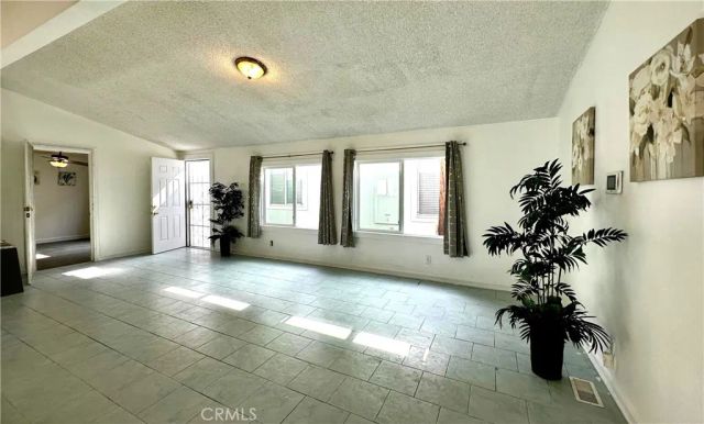 706 W. Romneya Dr., Anaheim, CA 92801