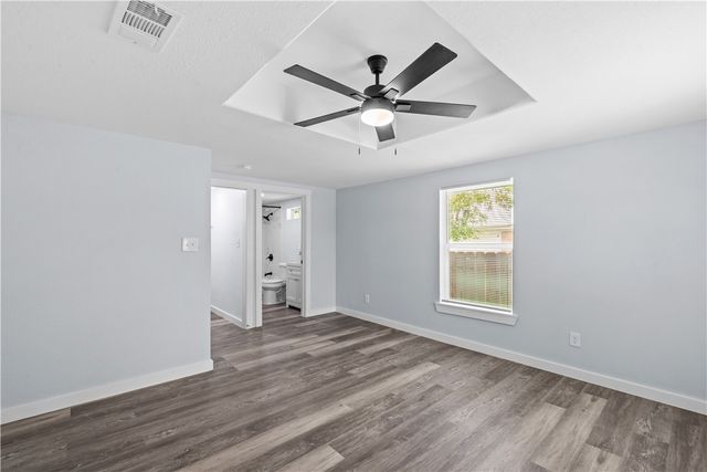 2845 Elgin St, Corpus Christi, TX 78405