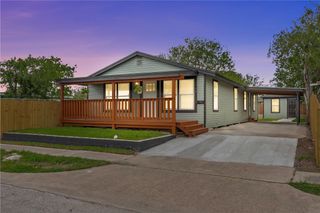 2845 Elgin St, Corpus Christi, TX 78405