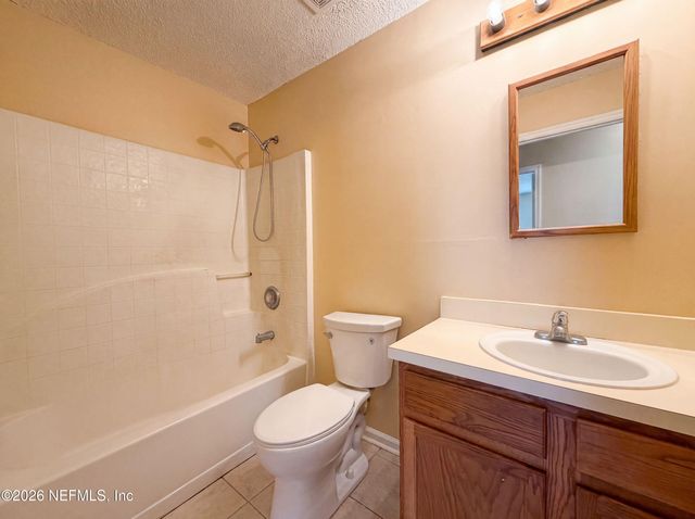 7923 CHERRY BLOSSOM Drive N, Jacksonville, FL 32216