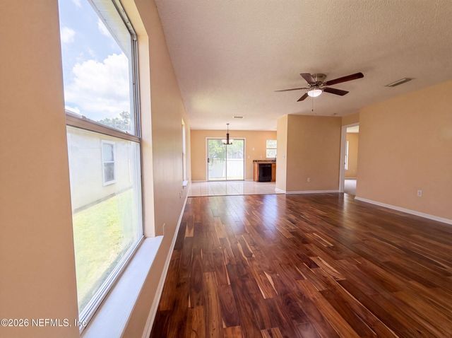 7923 CHERRY BLOSSOM Drive N, Jacksonville, FL 32216