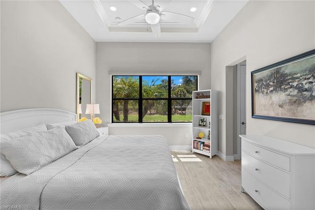 7253 Wilton DR, Naples, FL 34109