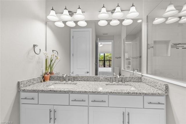 7253 Wilton DR, Naples, FL 34109