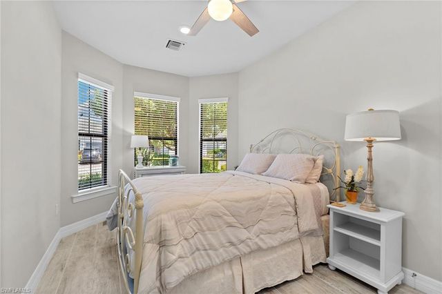 7253 Wilton DR, Naples, FL 34109