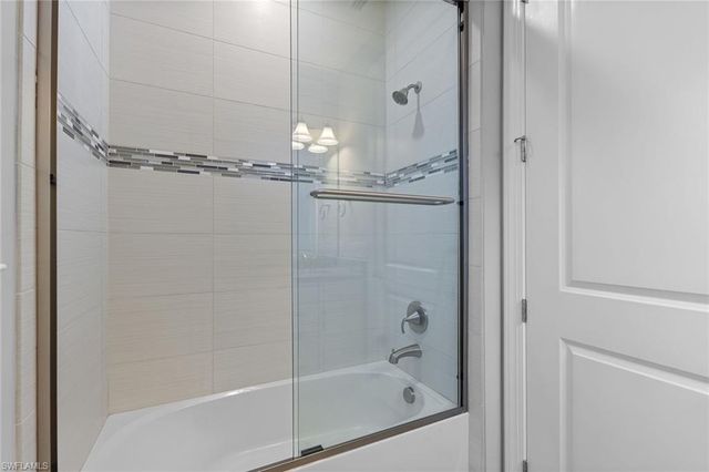 7253 Wilton DR, Naples, FL 34109