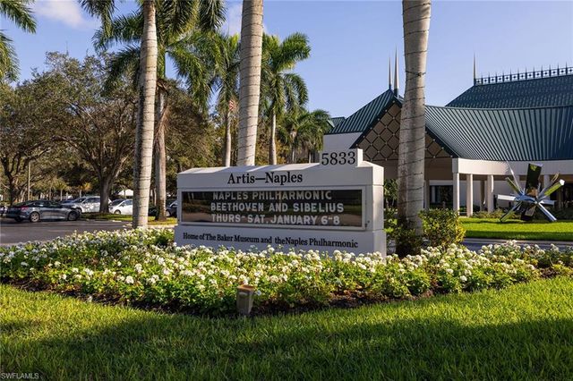7253 Wilton DR, Naples, FL 34109