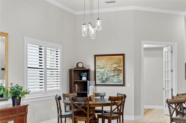 7253 Wilton DR, Naples, FL 34109