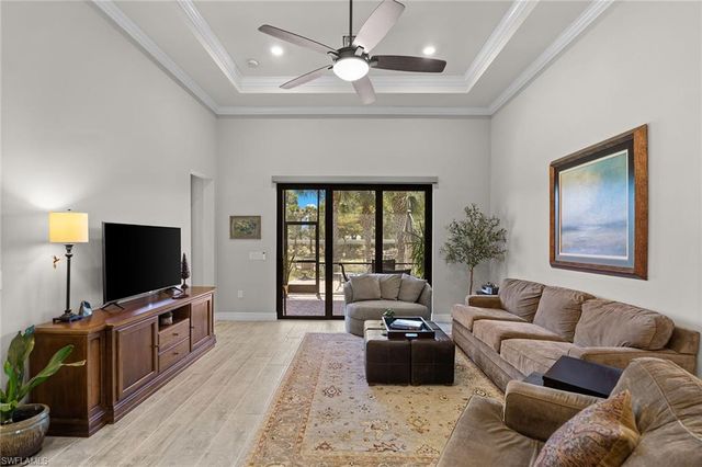 7253 Wilton DR, Naples, FL 34109
