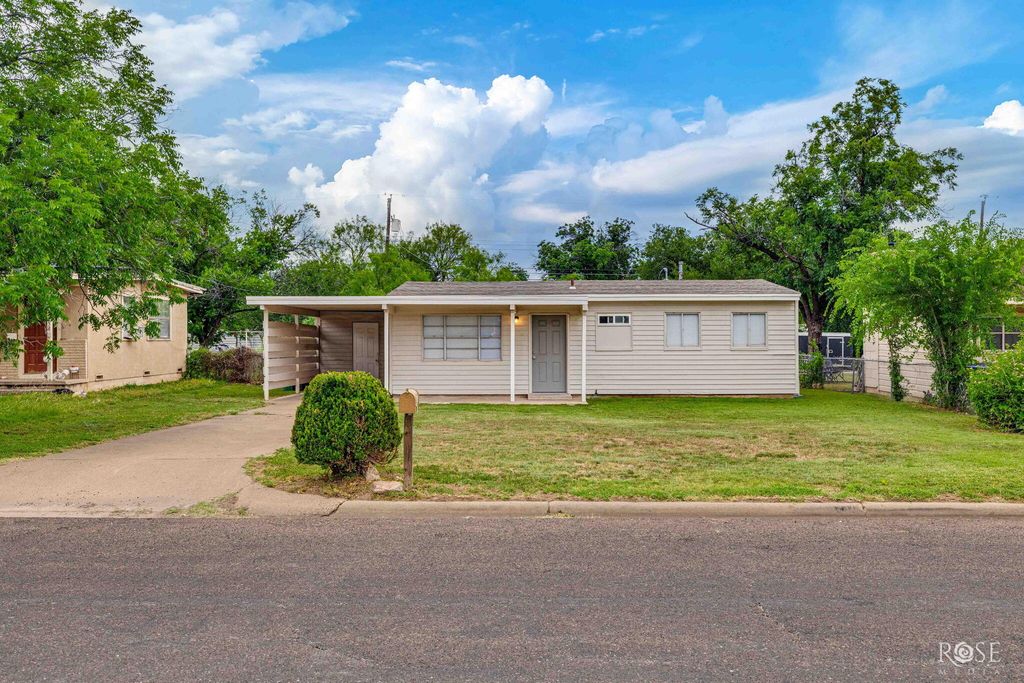 Image 1 of property listing at 2826 Junius Street, San Angelo, TX 76901