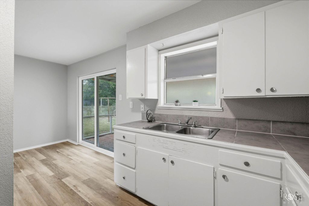 Image 10 of property listing at 2826 Junius Street, San Angelo, TX 76901